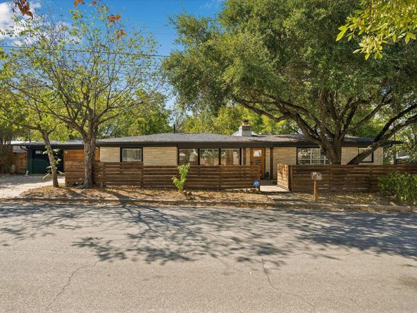 2601 E 17th ST, Austin, TX 78702