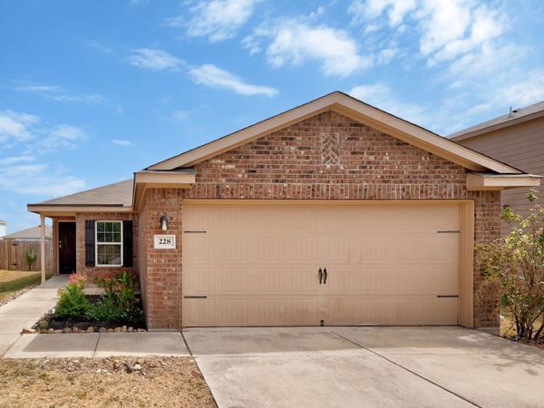 228 Millers LOOP, Jarrell, TX 76537