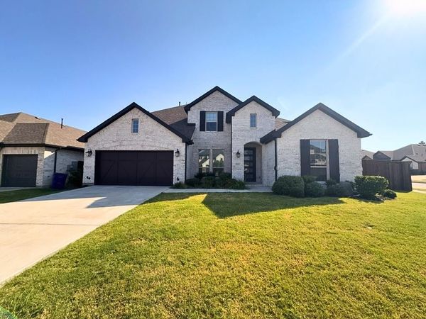 501 Upper Falls Lane, Mansfield, TX 76063