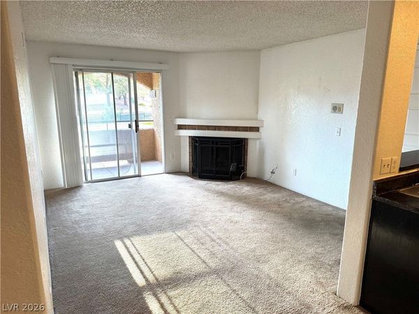 221 Mission Newport Lane, Unit 206, Las Vegas, NV 89107