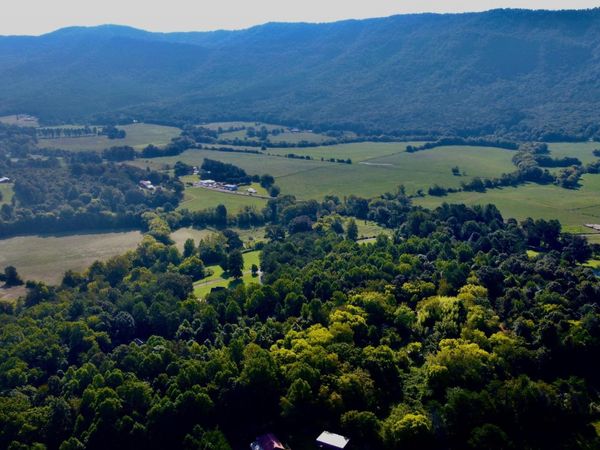 210 County Road 488 , Etowah, TN 37331