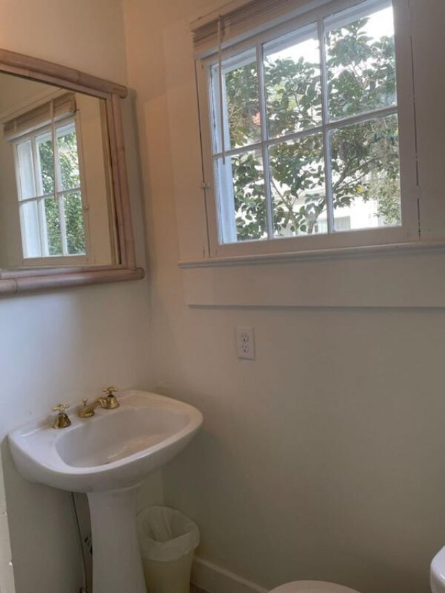 458 Hampton Photo 12