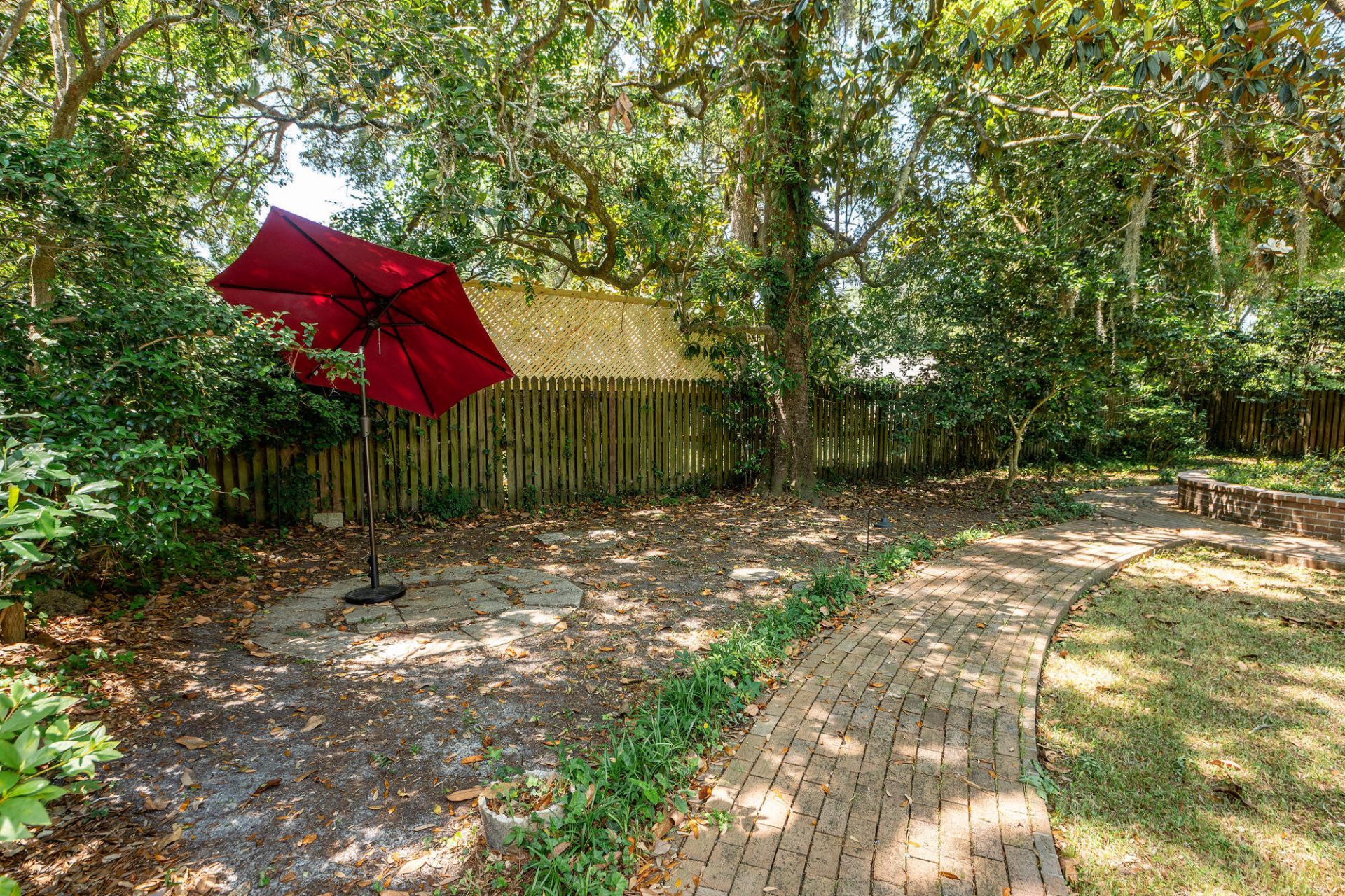 458 Hampton Photo 6