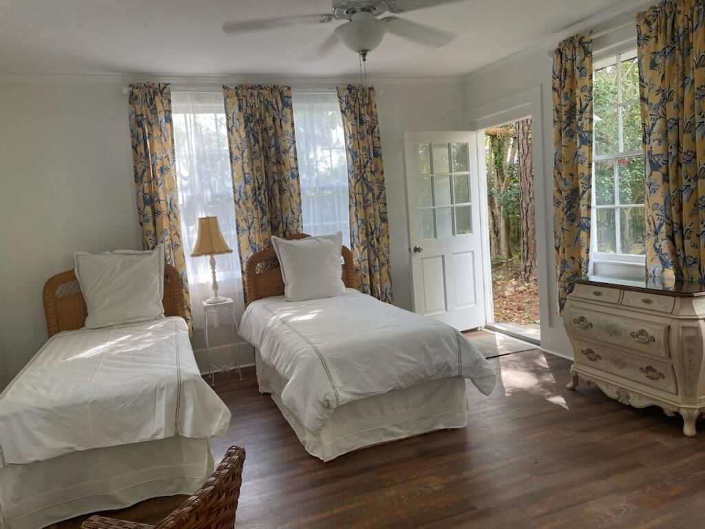 458 Hampton Photo 8