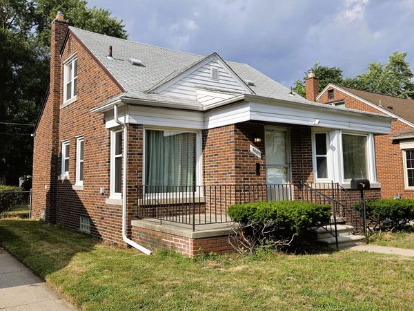 26722 W Chicago, Redford, MI 48239