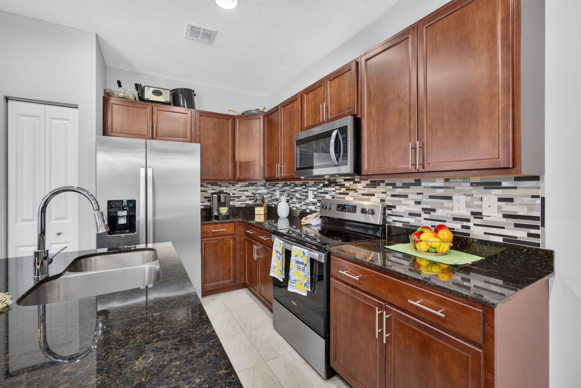 4004 Screw Pine Cove, Riviera Beach, FL 33410 Photo