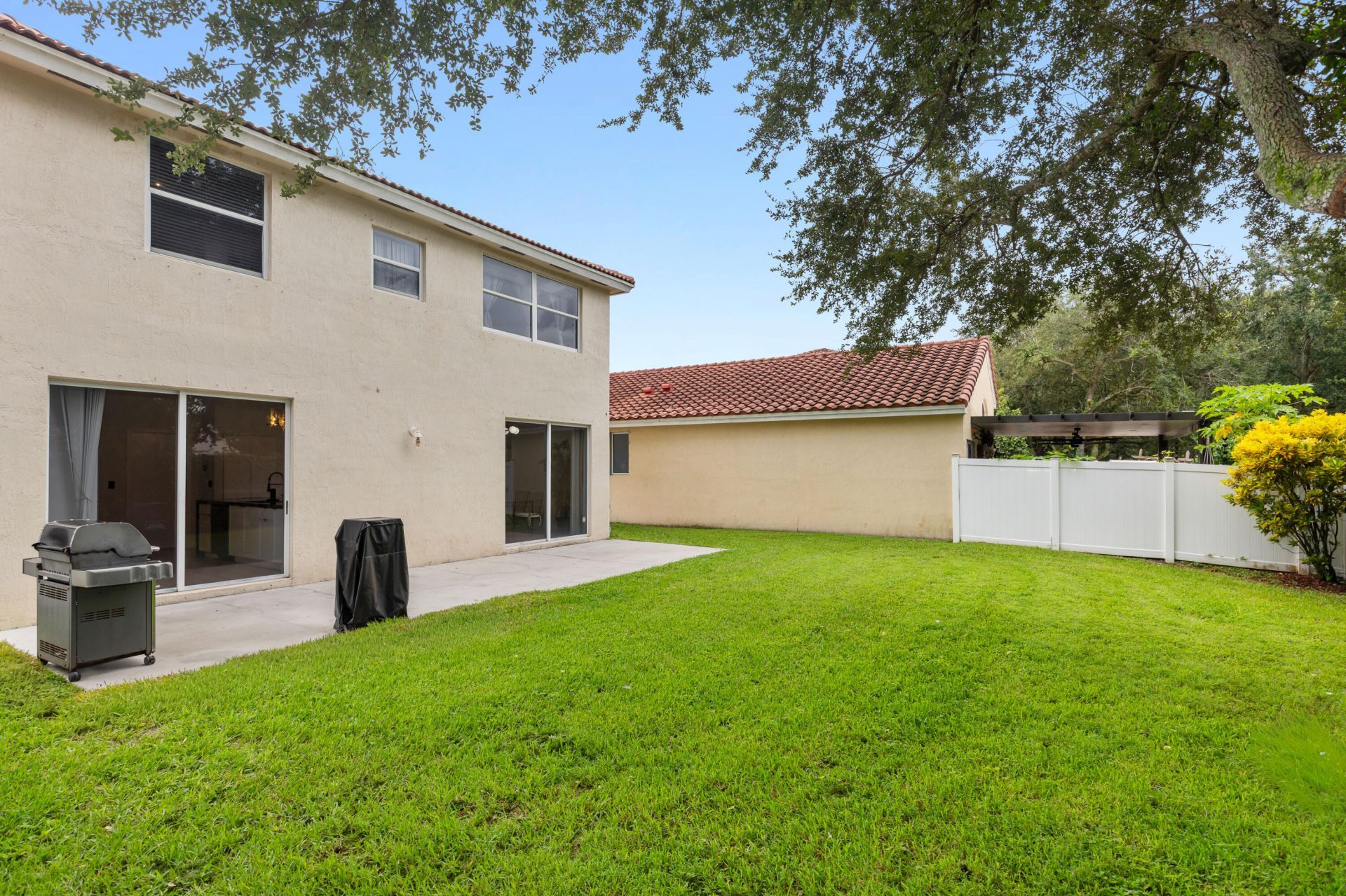 15266 SW 49th Street, Davie, FL 33331 Photo