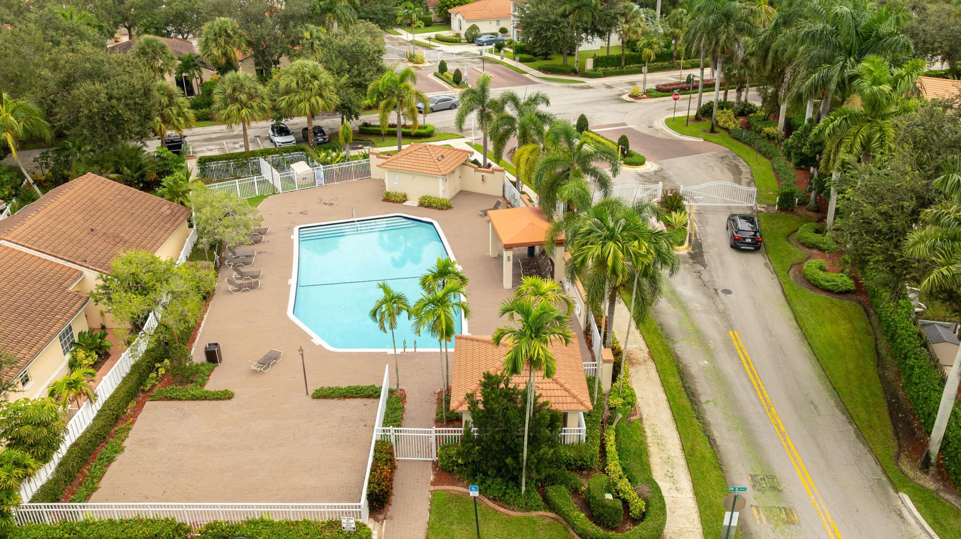 15266 SW 49th Street, Davie, FL 33331 Photo