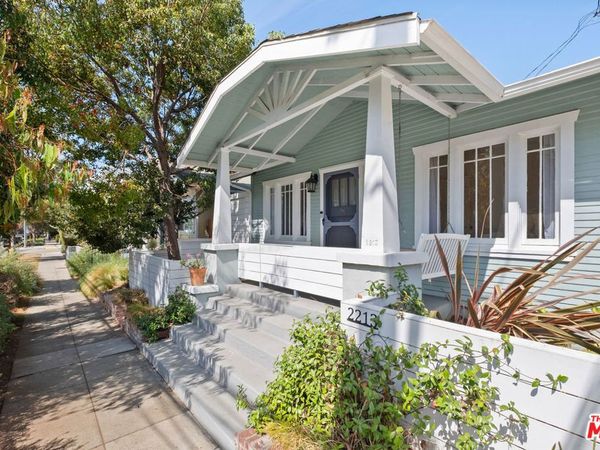 2213 Arizona Avenue, Santa Monica, CA 90404