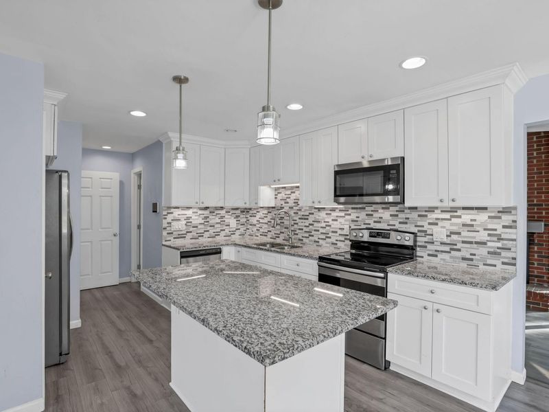 8543 Blue Lake Avenue, Galloway, OH 43119 Photo 13