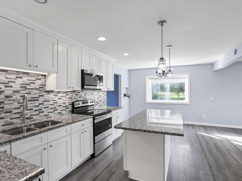 8543 Blue Lake Avenue, Galloway, OH 43119 Photo 16