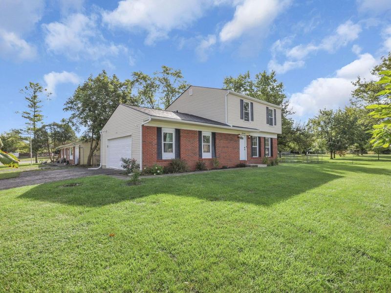 8543 Blue Lake Avenue, Galloway, OH 43119 Photo 3