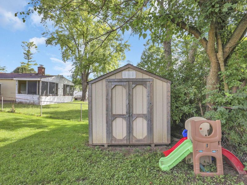 8543 Blue Lake Avenue, Galloway, OH 43119 Photo 57