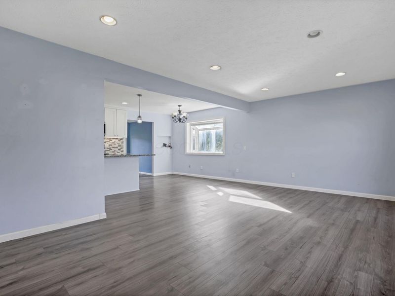 8543 Blue Lake Avenue, Galloway, OH 43119 Photo 6