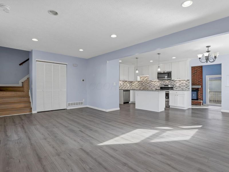 8543 Blue Lake Avenue, Galloway, OH 43119 Photo 7