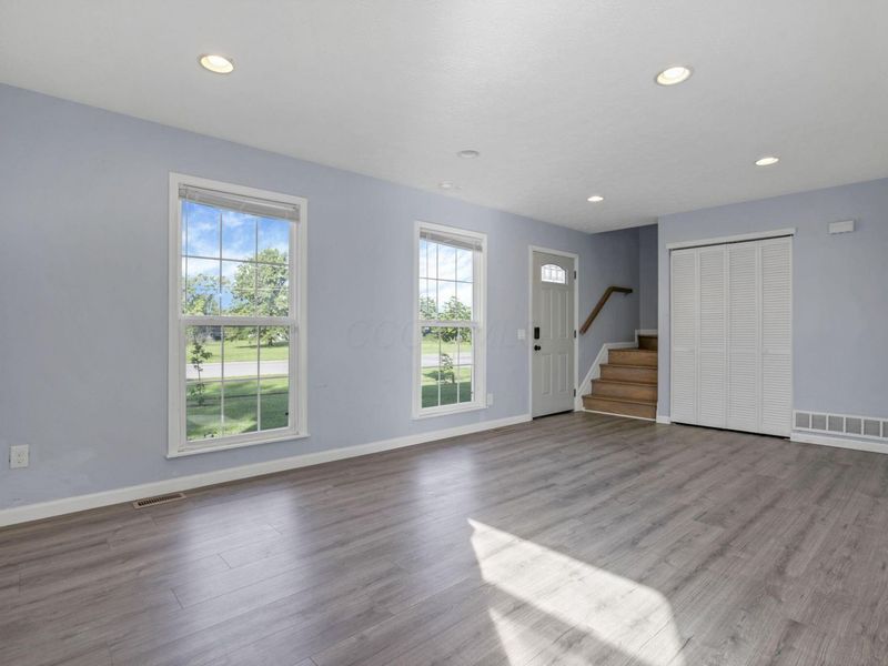 8543 Blue Lake Avenue, Galloway, OH 43119 Photo 9