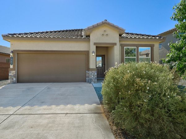 1841 Valle Vista Road NW, Los Lunas, NM 87031