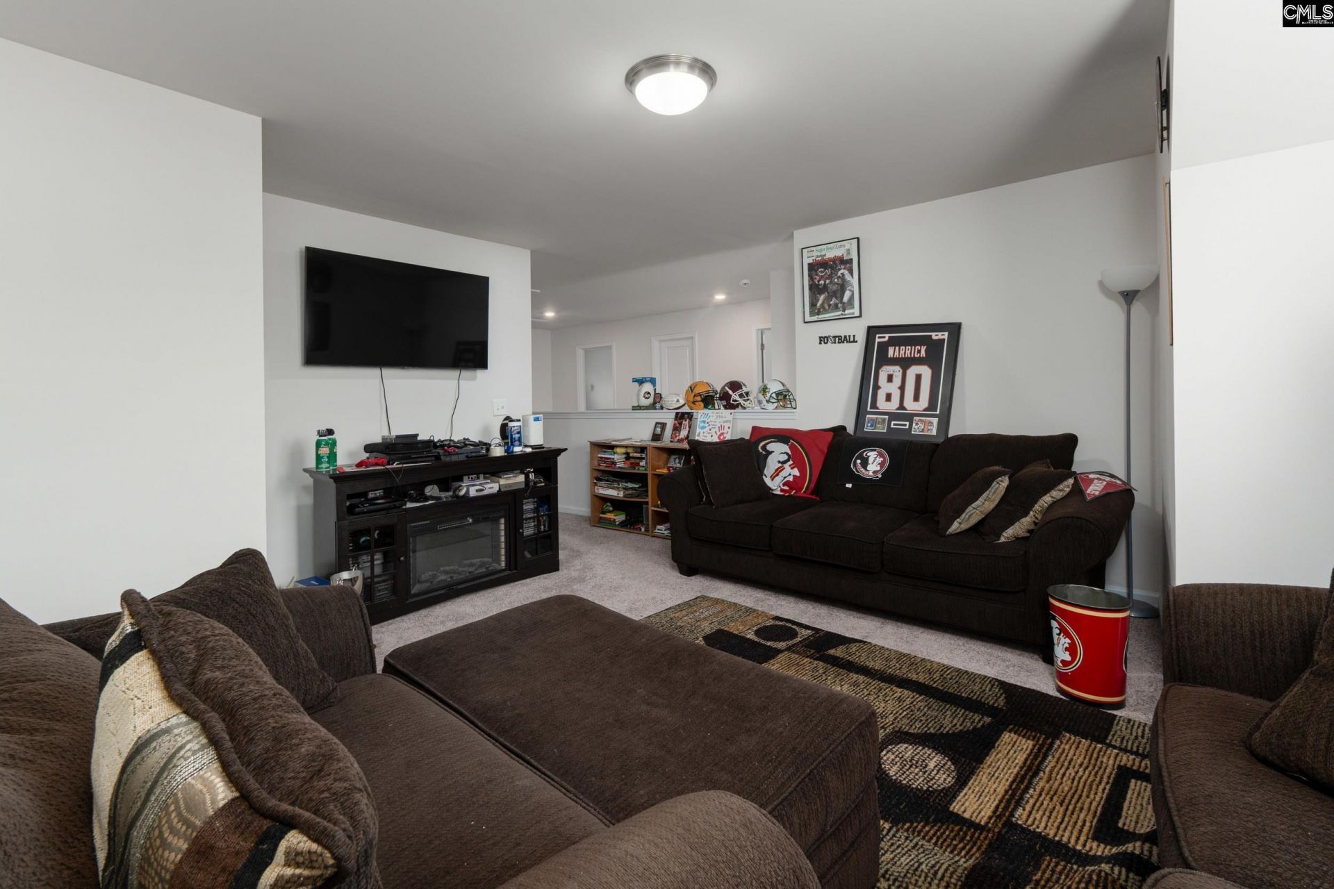 336 Featheredge Road  Photo 12