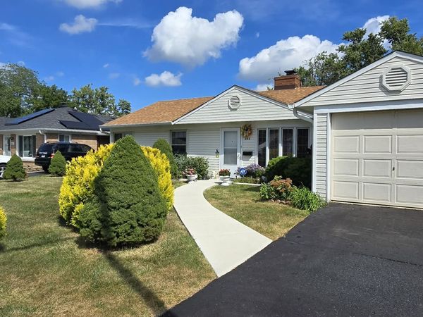 250 Marquette Street , Park Forest, IL 60466