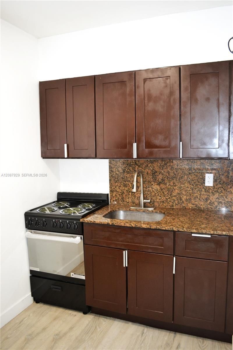 1035 SW 4th St , Unit 3, Miami, FL 33130 Photo