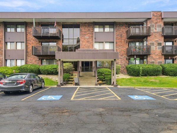 1503 WOODBRIDGE Road, Unit 2G, Joliet, IL 60436