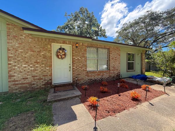 4556 Old Guernsey Road, Pace, FL 32571