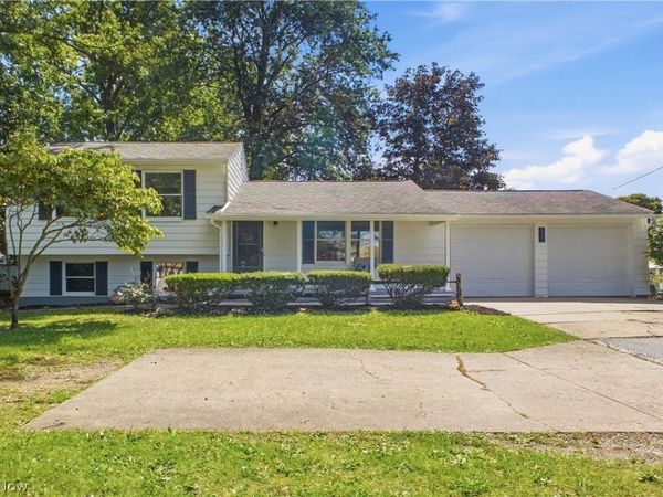 4845 New Road , Austintown, OH 44515