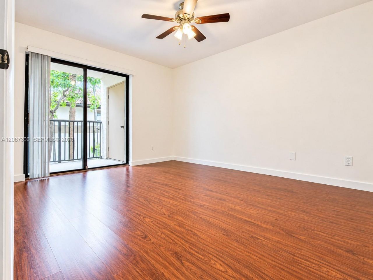 550 S Park Rd, Unit 25-8, Hollywood, FL 33021 Photo