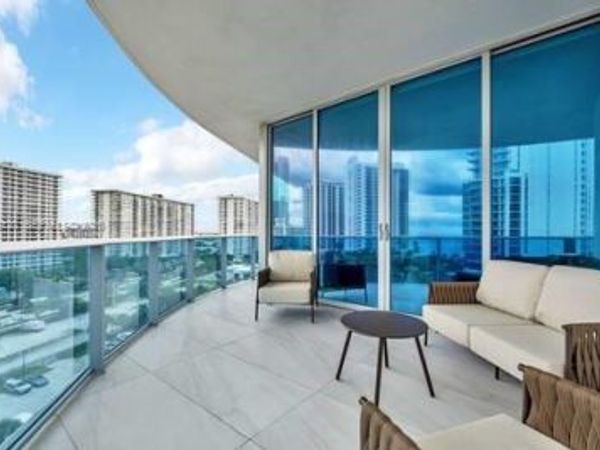 17550 Collins Ave, Unit 801, Sunny Isles Beach, FL 33160