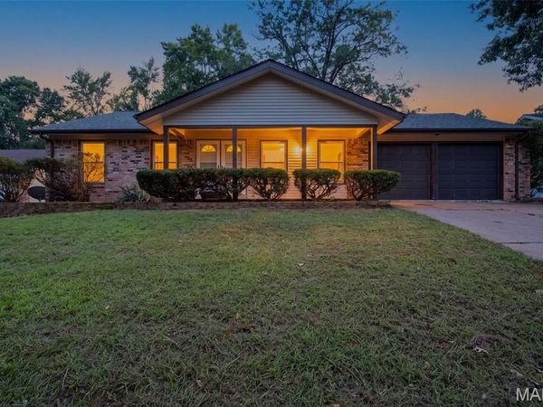 12929 Covington Gardens Drive, St Louis, MO 63138