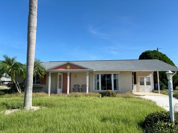 1515 ARROWHEAD DRIVE , SUN CITY CENTER, FL 33573