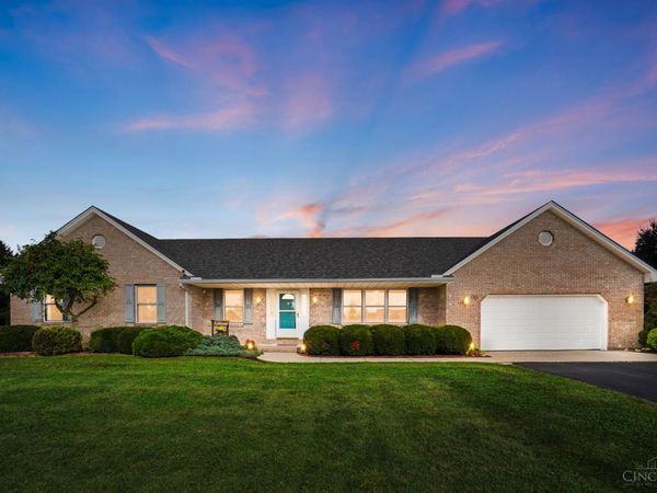 135 Country Manor Drive, Wilmington, OH 45177