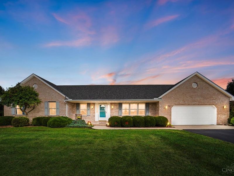 135 Country Manor Drive, Wilmington, OH 45177 Photo 1