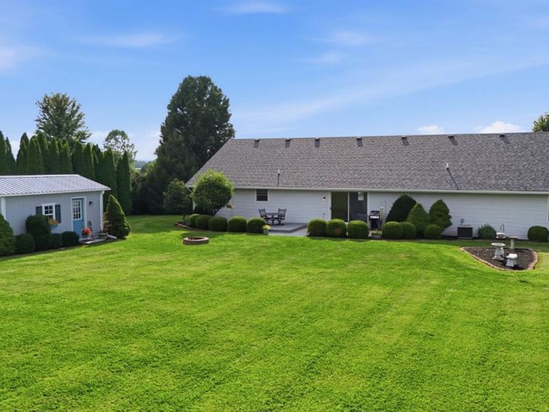 135 Country Manor Drive, Wilmington, OH 45177 Photo 43