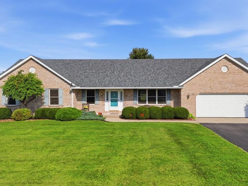 135 Country Manor Drive, Wilmington, OH 45177 Photo 5
