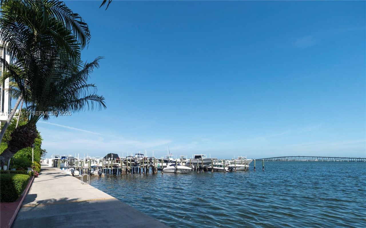 1901 Brickell Ave, Unit B1702, Miami, FL 33129 Photo