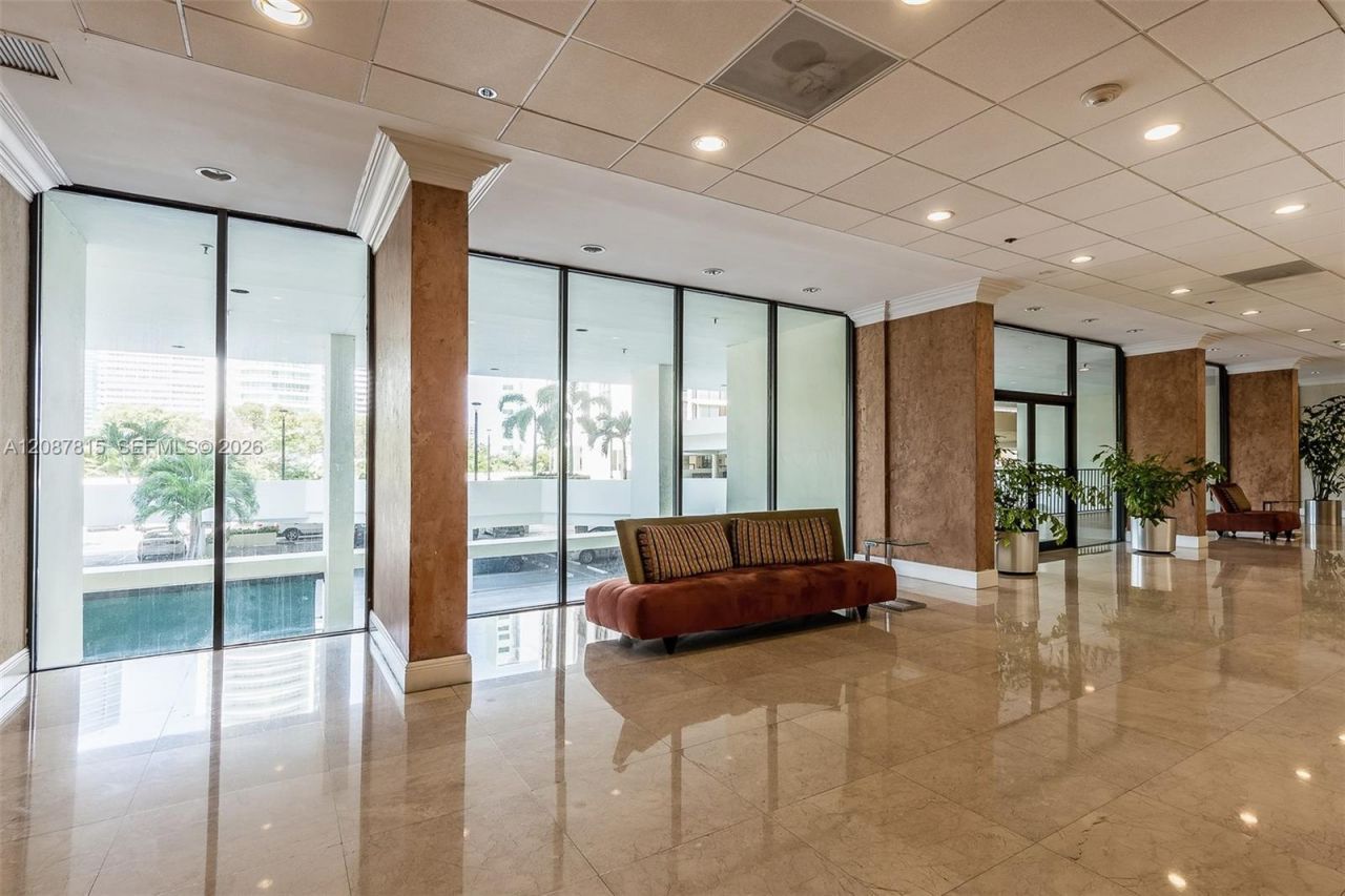 1901 Brickell Ave, Unit B1702, Miami, FL 33129 Photo