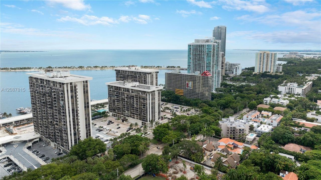 1901 Brickell Ave, Unit B1702, Miami, FL 33129 Photo