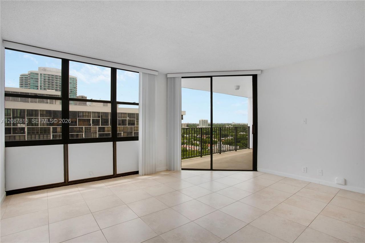 1901 Brickell Ave, Unit B1702, Miami, FL 33129 Photo