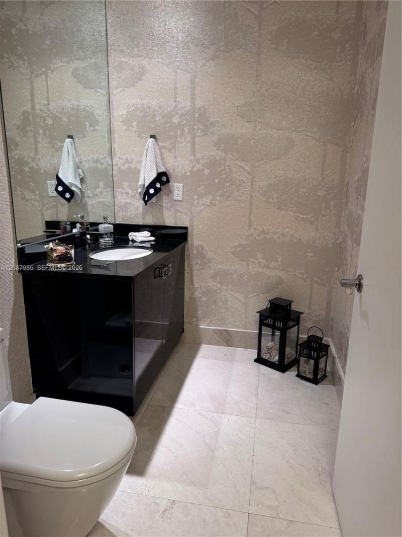 16001 Collins Ave, Unit 2302, Sunny Isles Beach, FL 33160 Photo