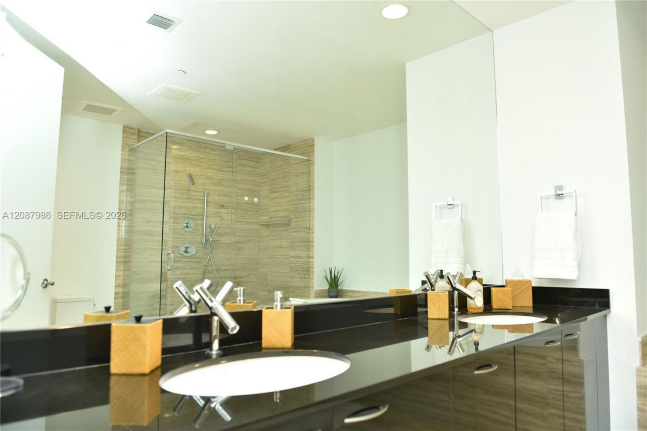 16001 Collins Ave, Unit 2302, Sunny Isles Beach, FL 33160 Photo