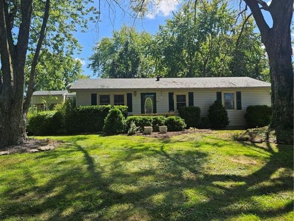903 Roncelli Road, Lexington, MO 64067