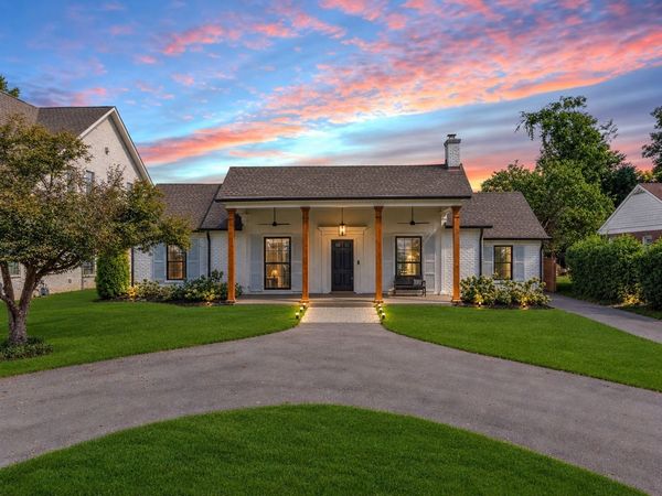 1486 Woodmont Blvd , Nashville, TN 37215