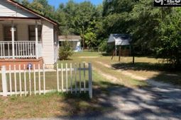 1408 M Avenue photo 4