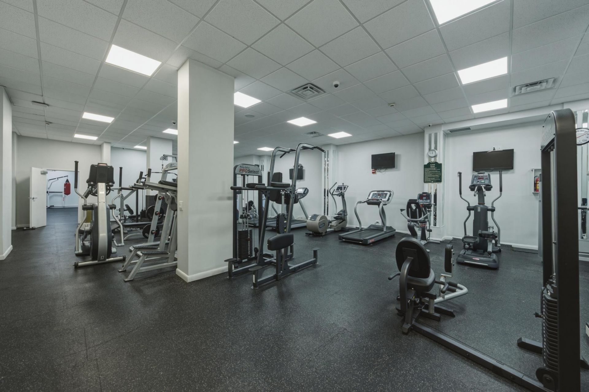 250 174th Street, Unit 1719, Sunny Isles Beach, FL 33160 Photo