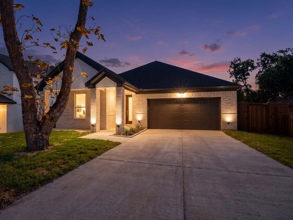 403 S Medora Street , Terrell, TX 75160