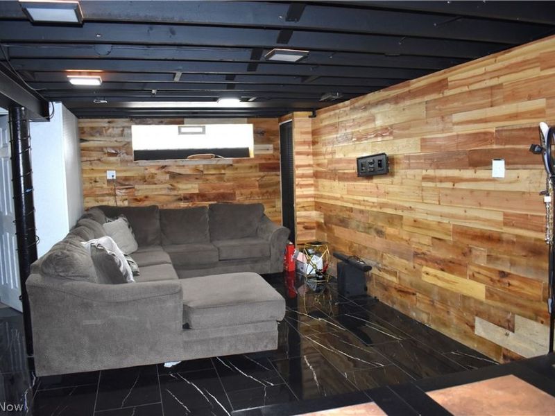 11817 Brighton Avenue, Cleveland, OH 44111 Photo 23