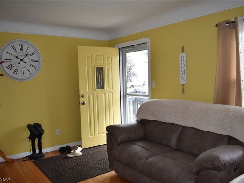 11817 Brighton Avenue, Cleveland, OH 44111 Photo 4