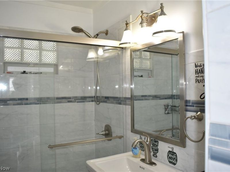 11817 Brighton Avenue, Cleveland, OH 44111 Photo 5