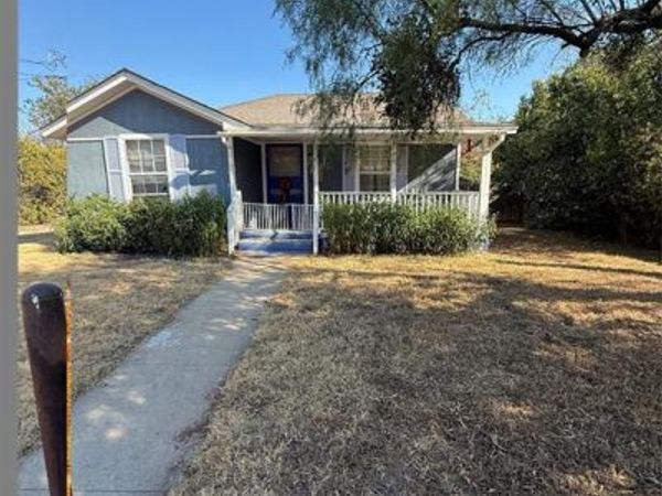 904 Cottonwood, Coleman, TX 76834